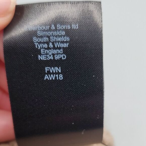 BARBOUR | OSFM KID'S | POM POM WINTER HAT BEANIE KNIT HAT in TAN BROWN - Picture 3 of 7